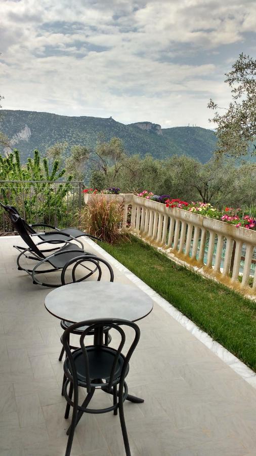 La Vie Est Belle Bed and Breakfast Finale Ligure Eksteriør billede
