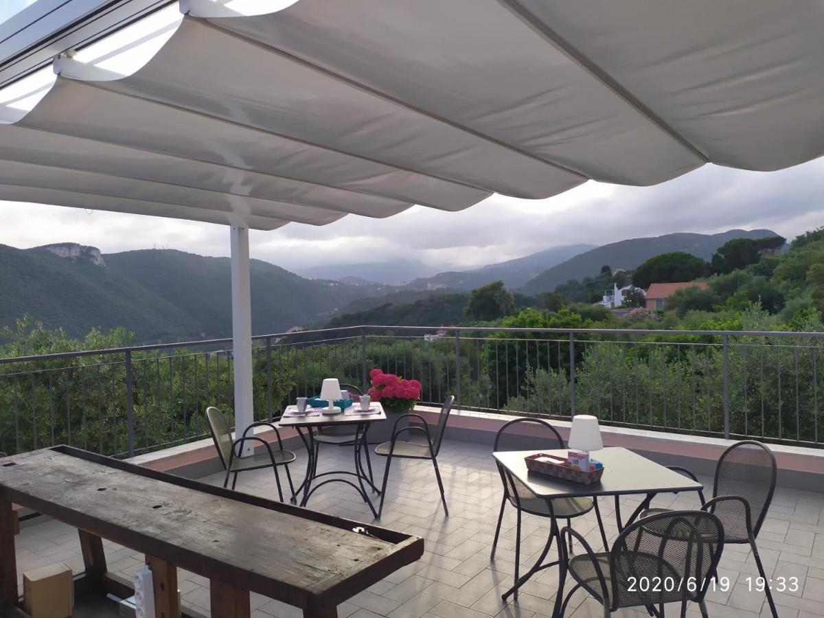 La Vie Est Belle Bed and Breakfast Finale Ligure Eksteriør billede