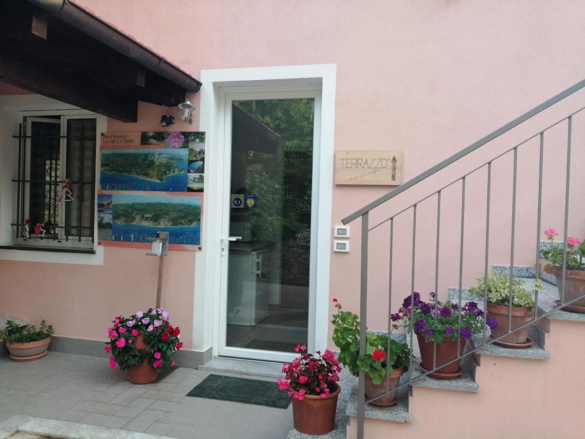 La Vie Est Belle Bed and Breakfast Finale Ligure Eksteriør billede