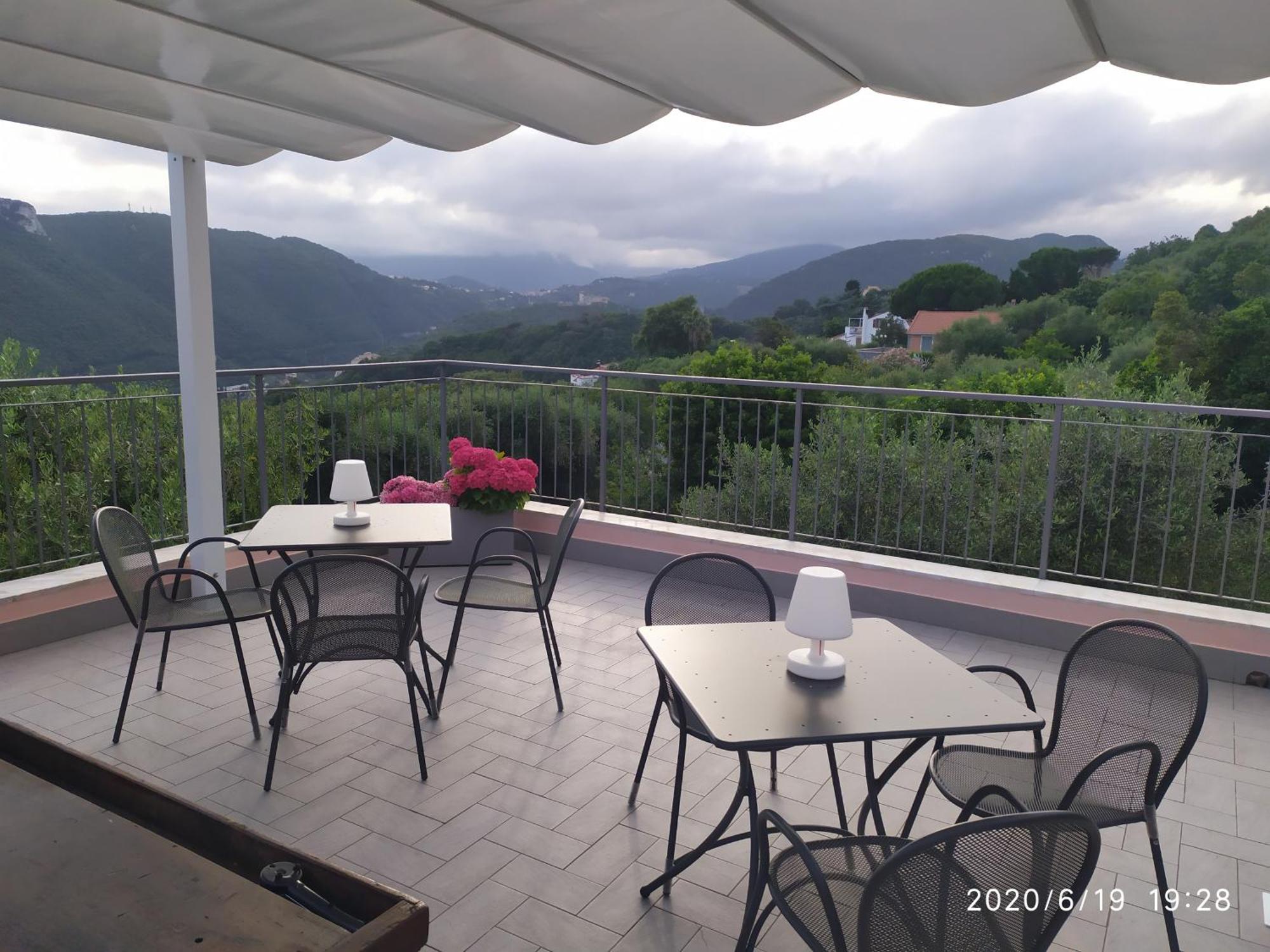 La Vie Est Belle Bed and Breakfast Finale Ligure Eksteriør billede